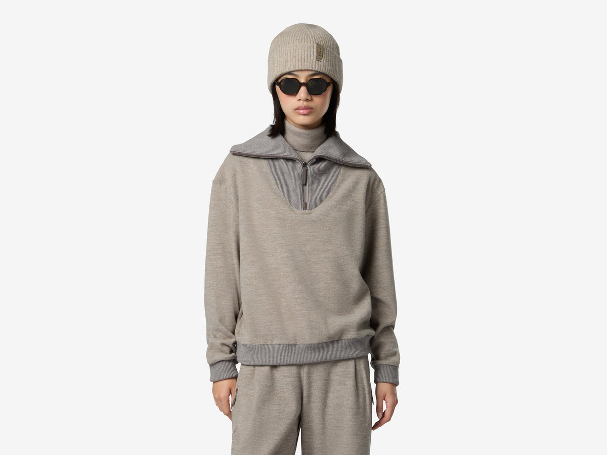 Aral Half Zip